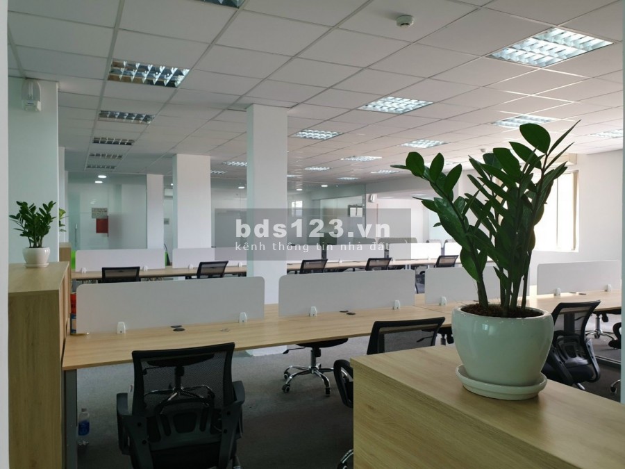 Cho thuê văn phòng Lý Thường Kiệt dt 500m2, giá 100 triệu/tháng, liên hệ 0971079192