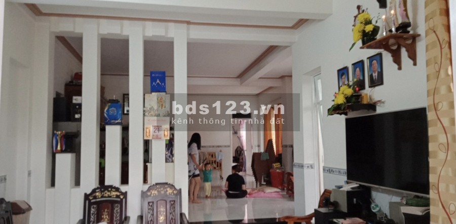 Cần bán nhà đẹp giá rẻ đường Tây Sơn thành phố Bảo Lộc, giá bán 3.85 tỷ, lhcc