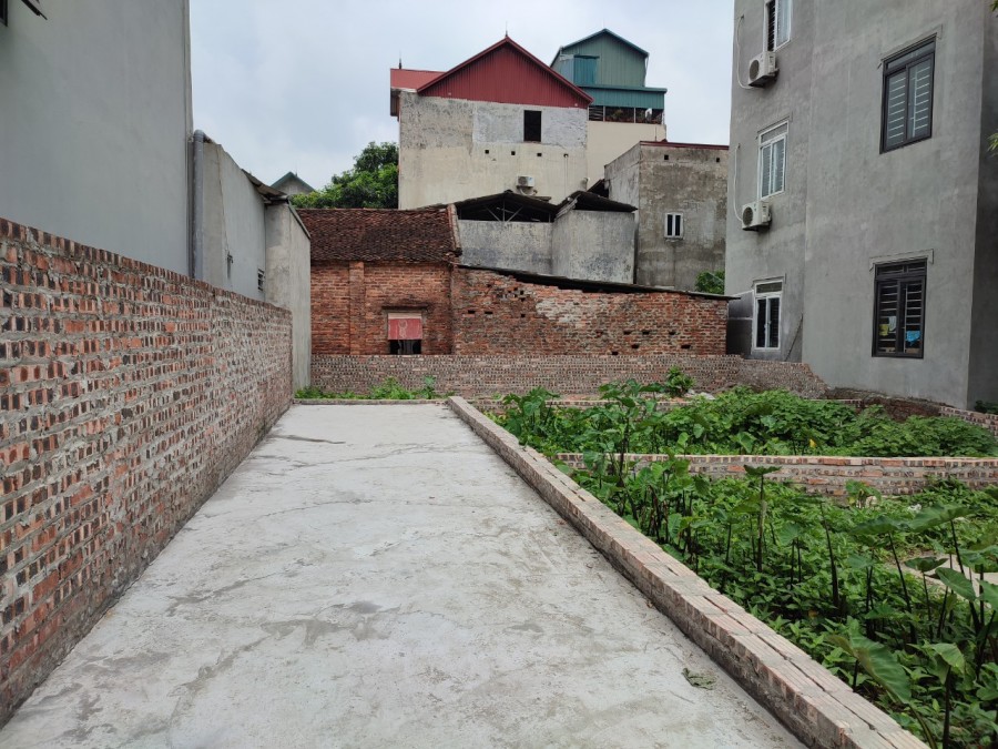 Nhỉnh tỷ có ngay đất rộng 43m2 thôn Nhì Vân Nội Đông Anh. Đường o tô