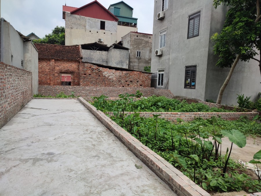 Nhỉnh tỷ có ngay đất rộng 43m2 thôn Nhì Vân Nội Đông Anh. Đường o tô
