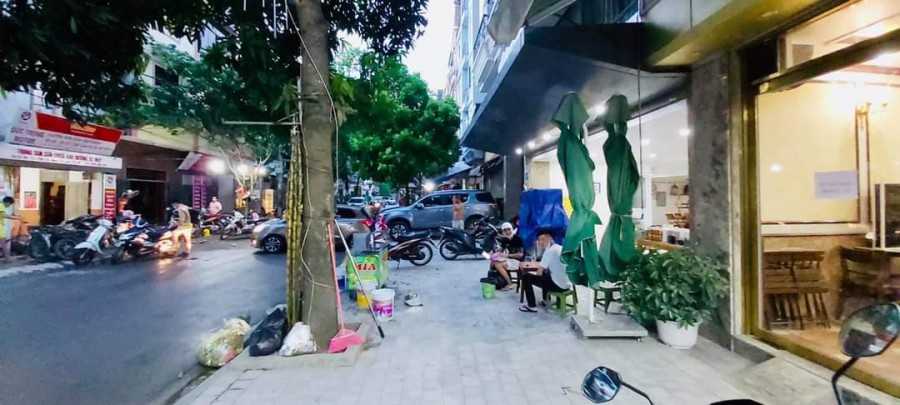 Siêu phẩm Phú Đô vỉa hẻ 6m 7 tầng thang máy kinh doanh caphe dt 48m2 giá chỉ 11 tỷ