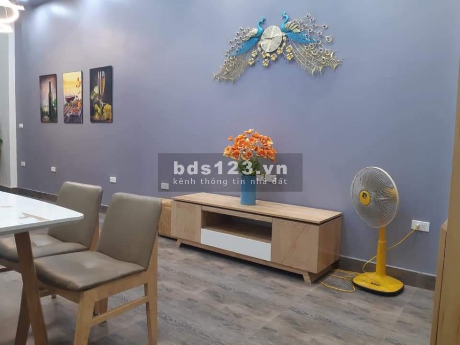 Bán nhà nguyên căn mới vào là ở ngay, đường Nguyễn Đức Cảnh, giá bán 4 tỷ