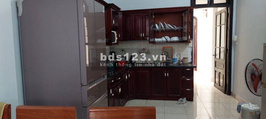 Bán nhà MP Chùa Bộc dt. 72m2 x 5 tầng mt 3,3m giá 37 tỷ. LH 0912442669