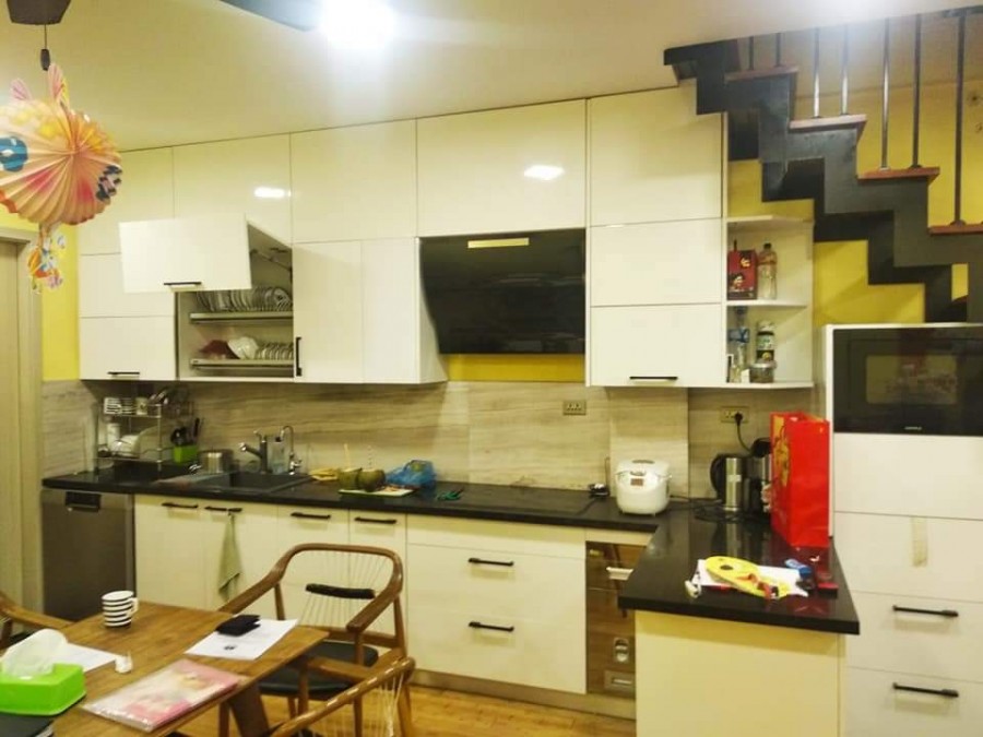 Nhà đẹp nguyên căn 2 mặt thoáng, Linh Lang, dt 63m2, 5 tầng, mt 5.5m, giá 7.8 tỷ.