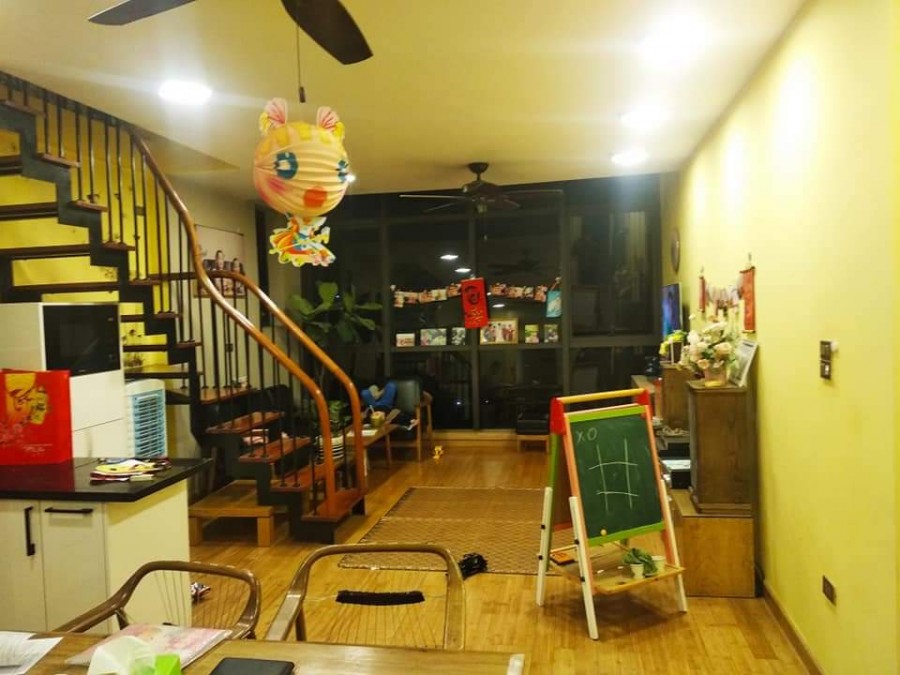Nhà đẹp nguyên căn 2 mặt thoáng, Linh Lang, dt 63m2, 5 tầng, mt 5.5m, giá 7.8 tỷ.
