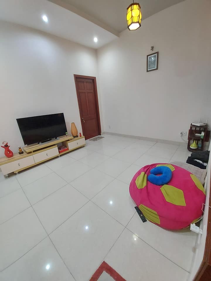 Nhà hẻm 9m mặt tiền kinh doanh chủ gấp bán dt 81m2, 3 tầng, giá 10.6 tỷ, phường 3, Gò Vấp