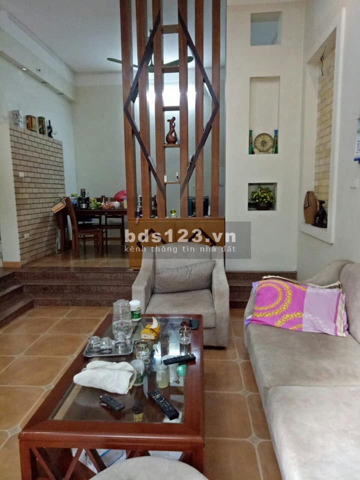 Cần bán biệt thự Ngọc Thụy 168m2, 4T, MT 11m, giá 10.5 tỷ, Ô tô, Kd cho thuê, Ở sướng.