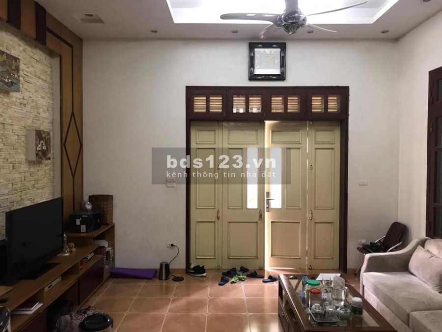 Cần bán biệt thự Ngọc Thụy 168m2, 4T, MT 11m, giá 10.5 tỷ, Ô tô, Kd cho thuê, Ở sướng.