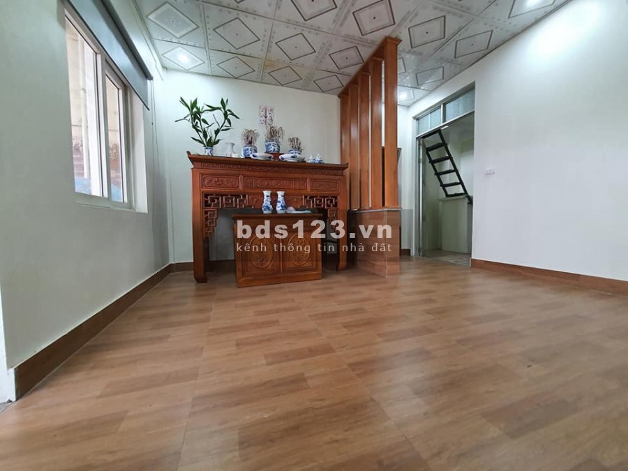Bán nhà Lê Trọng Tấn, ô tô tránh, kinh doanh đỉnh, khu dân cư đông đúc, 5 tầng kiên cố
