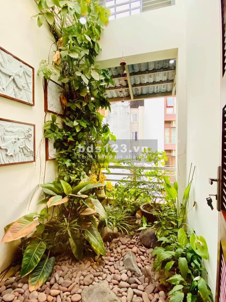 Bán nhà Đồng Me 80m2, 5 tầng, mt 4.1m, phân lô, oto tránh, kinh doanh, giá chỉ 12.8 tỷ
