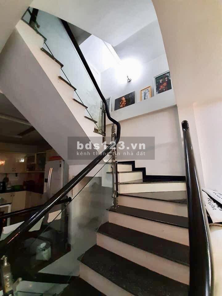 Bán nhà 5 tầng ngõ 322 Mỹ Đình, thích hợp kinh doanh dt 35m2 giá bán 4.4 tỷ LH 0392969999