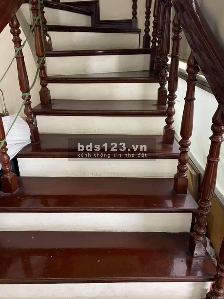 Bá nhà view hồ Hoàng Cầu vỉa hè bát ngát kinh doanh sầm uất, giá bán 21.7 tỷ