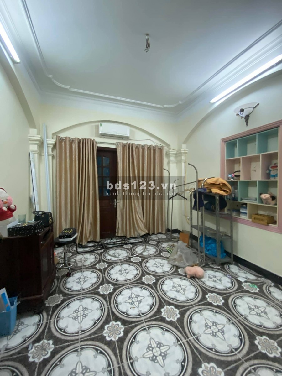 Ban nhà cực hiếm đương Võ Thị Sáu, lô góc, kinh doanh, gần hồ nhỉnh 3 tỷ, lhcc