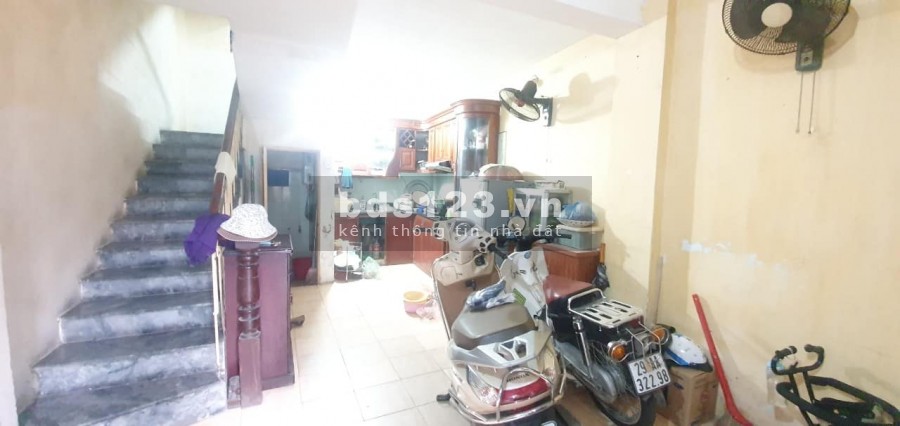 Bán nhà giá chỉ 2 tỷ 8 có nhà Nguyễn Sơn 5 tầng, nở hậu, sổ đỏ vuông vắn