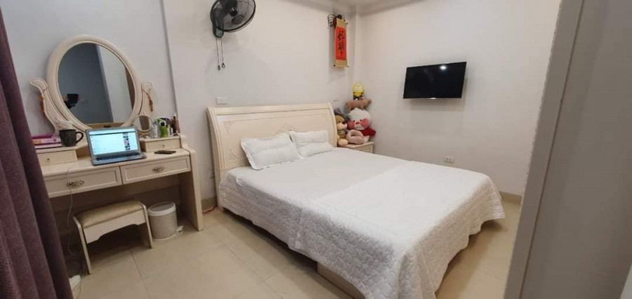 Bán nhà biệt thự liền kề phố Mai An Tuấn, dt 75m2, đúc 5 tầng, giá 9 tỷ, gara ô tô, thang máy, lh 0395454603