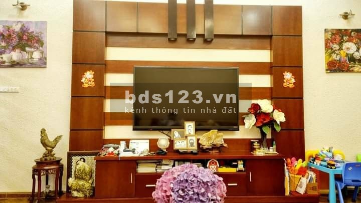 Bán nhà Trích Sài diện tích 150m 4 tầng mt 10m giá bán chỉ 35 tỷ, view hồ Tây