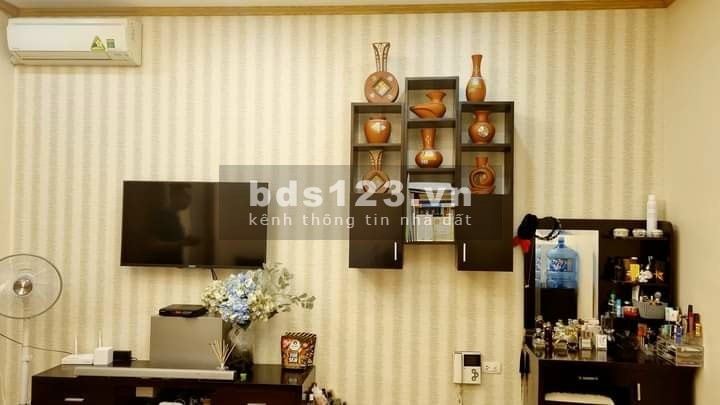 Bán nhà Trích Sài diện tích 150m 4 tầng mt 10m giá bán chỉ 35 tỷ, view hồ Tây