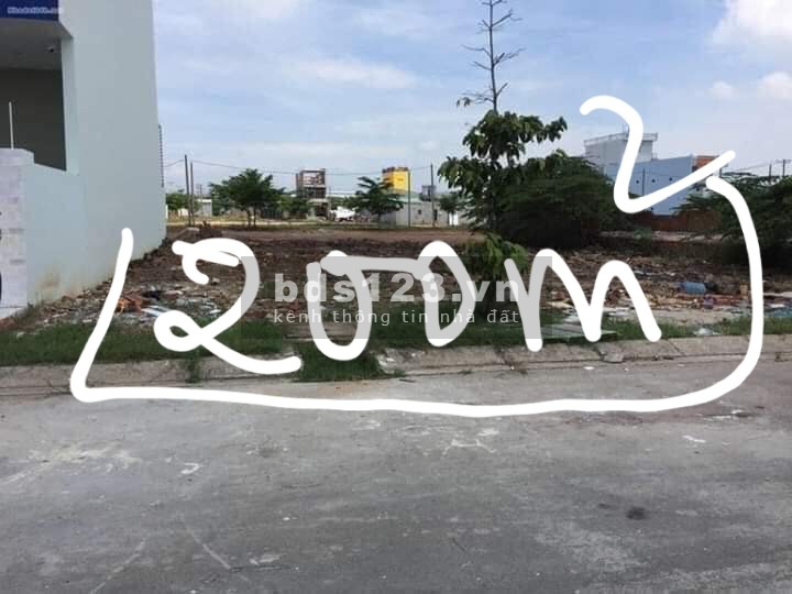 Về quê sinh sống luôn ra lô đất vị trí đắc địa. Thổ cư đủ. Sang tên ngay