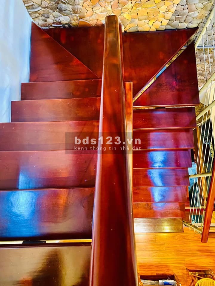 Bán nhà Đồng Me 80m2, 5 tầng, mt 4.1m, phân lô, oto tránh, kinh doanh, giá chỉ 12.8 tỷ