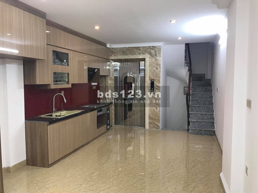 Bán nhà siêu phẩm mặt phố Bồ Đề, sổ đỏ chính chủ, công năng đủ, để lại nội thất
