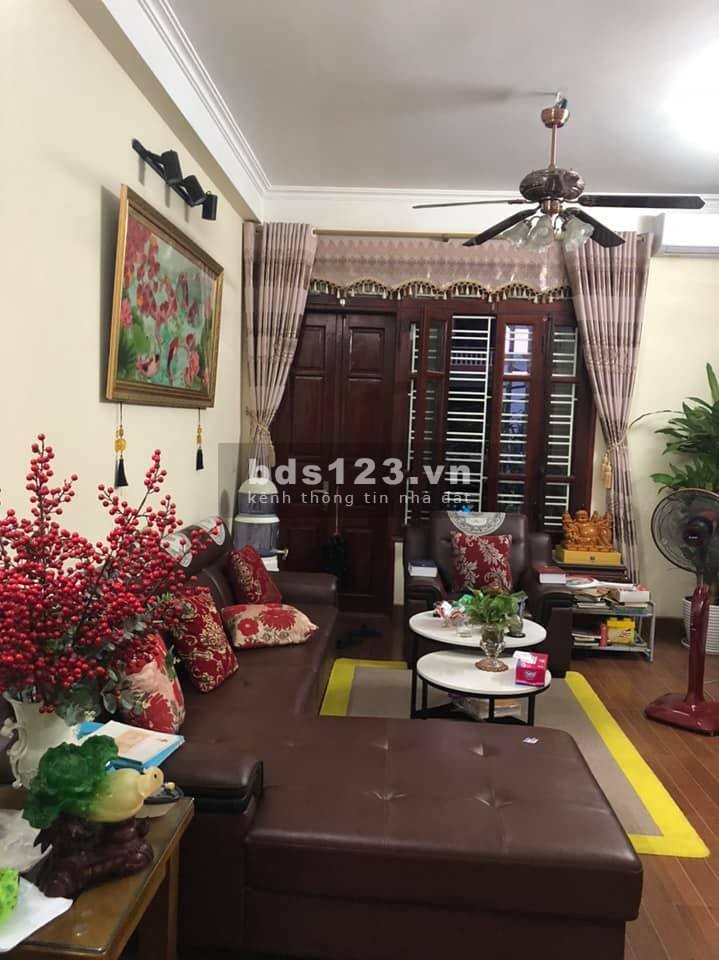 Bán nhà Phố Trần Quốc Hoàn, dt 41m2, 7 tầng, Thang máy, Phân lô, Ôtô tránh, Nhỉnh 8 tỷ