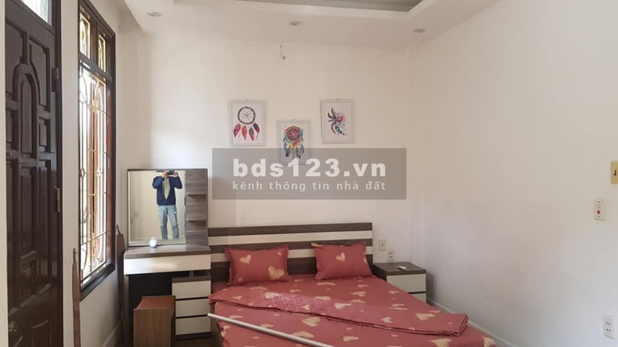 Bán nhà 1 nhà ra phố Giáp Nhị Hoàng Mai, diện tích 36m2, 4 tầng, giá nhỉnh 3 tỷ, kinh doanh