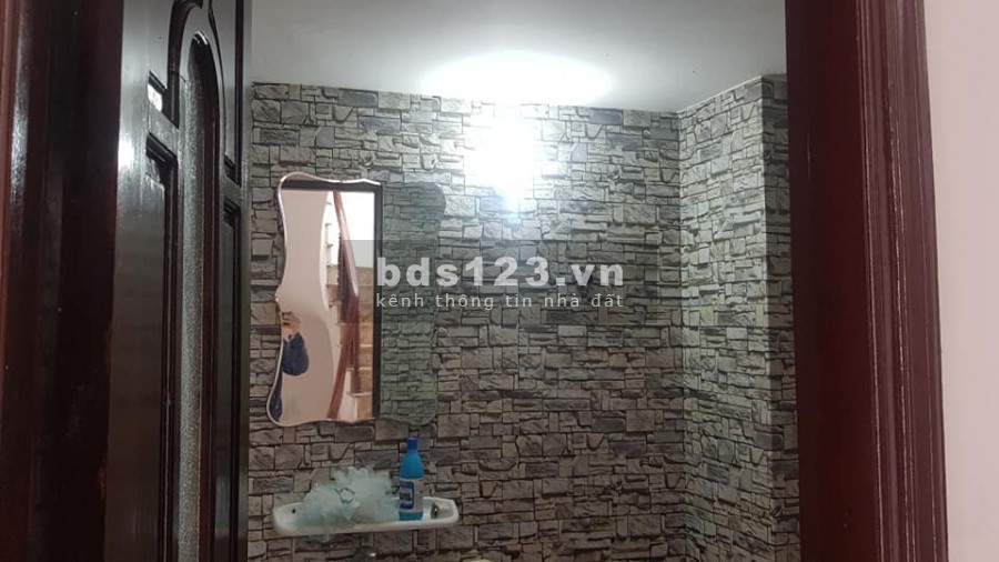 Bán nhà 1 nhà ra phố Giáp Nhị Hoàng Mai, diện tích 36m2, 4 tầng, giá nhỉnh 3 tỷ, kinh doanh