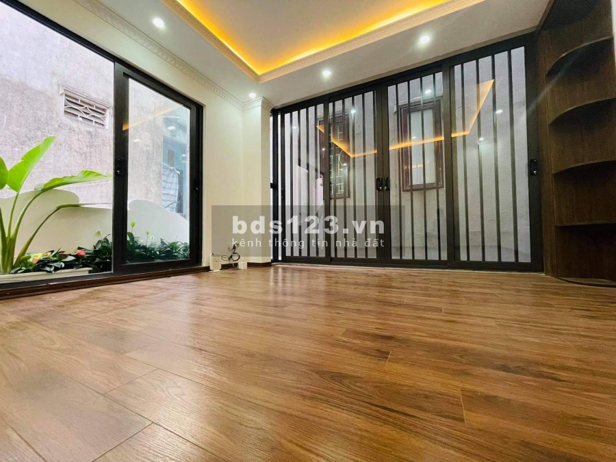 Bán nhà ở Vip cực hiếm thang máy, đường Kim Giang, Thanh Xuân, dt 45m,2, 6 tầng, giá 5.8 tỷ