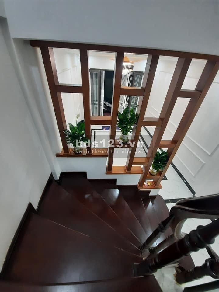Bán nhà Bồ Đề, chủ nhà hiền lành, Dân trí tuyệt vời, diện tích 30m2, giá 3.15 tỷ
