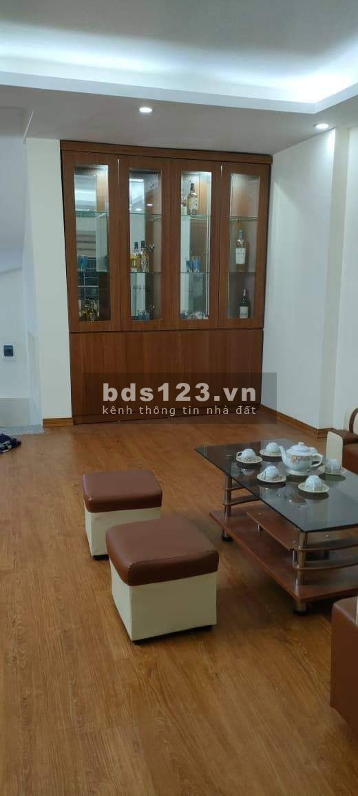 Nhà nguyên căn Đa Sỹ, Quận Hà Đông, giá 2.7 tỷ, đúc 5 tầng, diện tích 36m2, lhcc