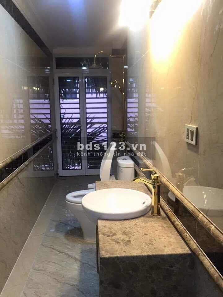 Liền kề đẳng cấp kinh doanh mọi loại hình, nội ngoại thất rát vàng, vị trí đắc địa, giá bán 22 tỷ