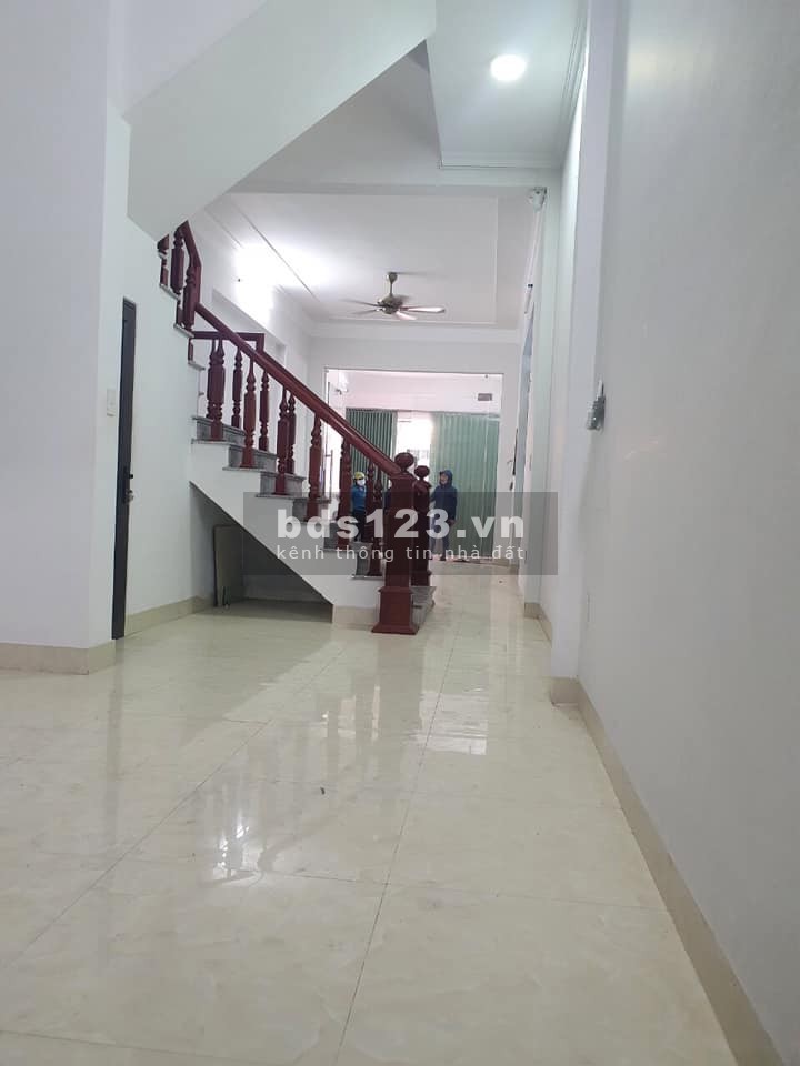 Chí Thanh Gia Đình Chuyển Sang Nước Ngoài Định Cư Cần Bán Nhà 3 Tầng Ngõ Nguyễn