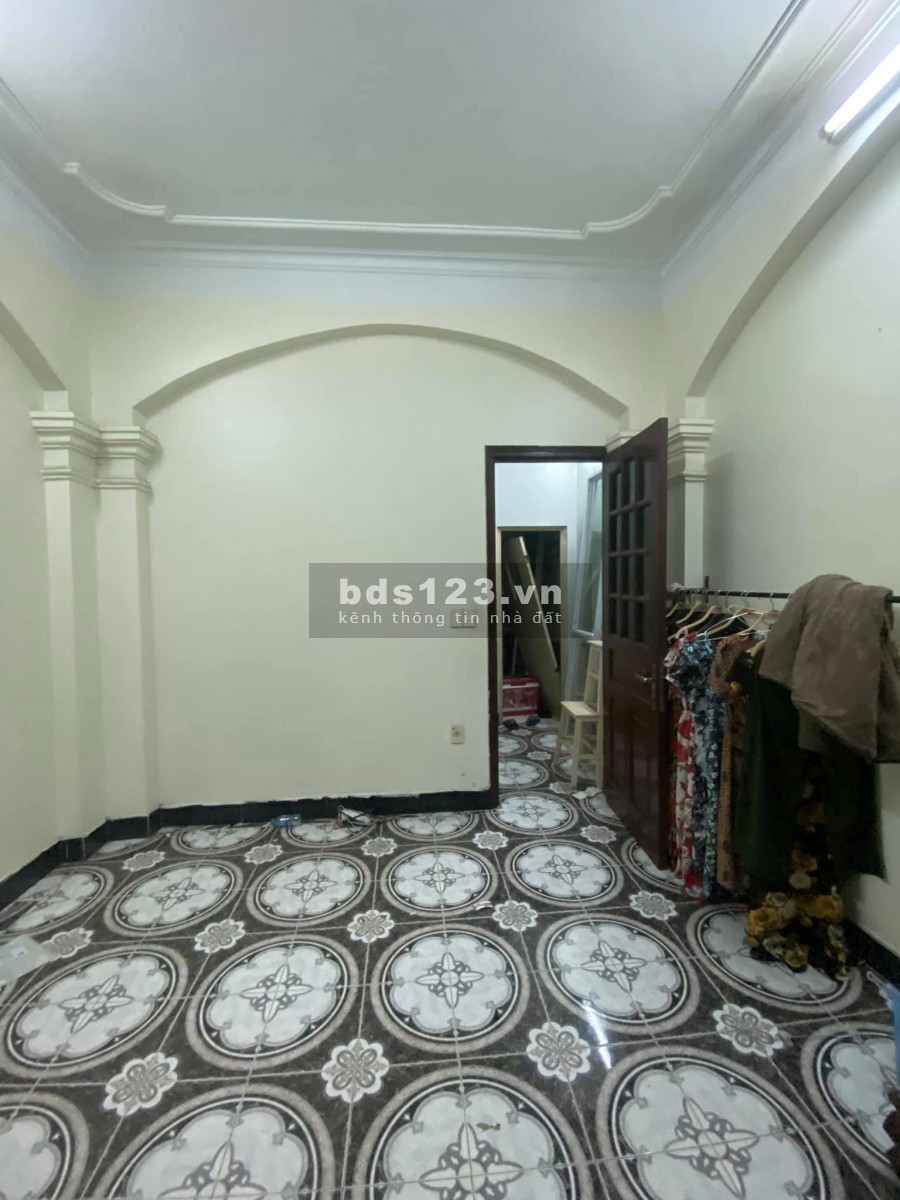 Ban nhà cực hiếm đương Võ Thị Sáu, lô góc, kinh doanh, gần hồ nhỉnh 3 tỷ, lhcc