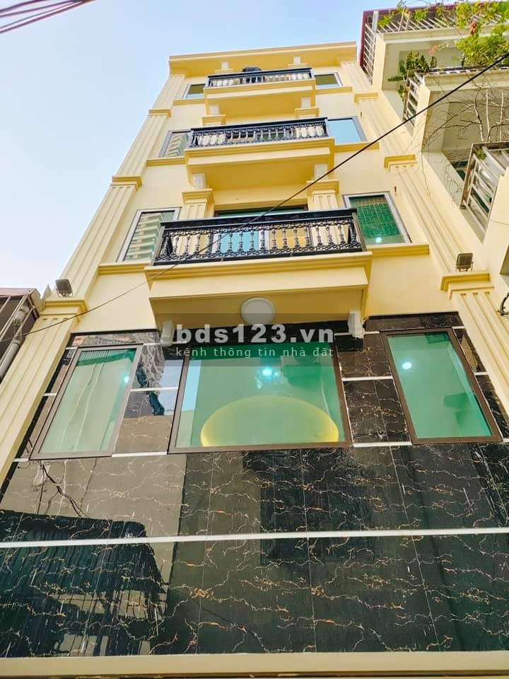 Bán nhà Trần Phú Hà Đông nguyên căn mới ô tô vào nhà, ld, dt 38m2, 4 tầng, giá 4.3 tỷ