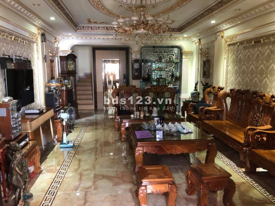 Liền kề đẳng cấp kinh doanh mọi loại hình, nội ngoại thất rát vàng, vị trí đắc địa, giá bán 22 tỷ