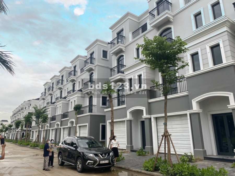 Nhà phố 4 tầng- 325m2 mặt vinh Hạ Long, trước mặt là Resort 6* đầu tiên tại tp Hạ Long giá 9 tỷ lh 0985486255