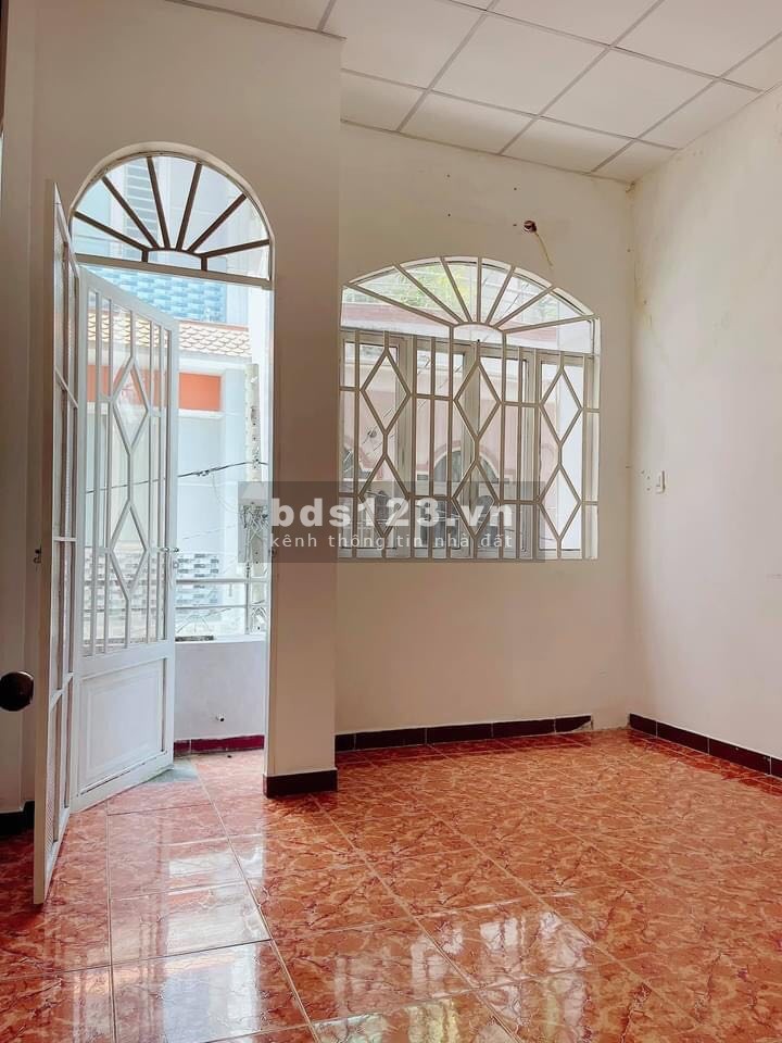 Bán nhà nguyên căn đường Cây Trâm dt 43m2 giá bán 4.1 tỷ phường 8 Quận Gò Vấp