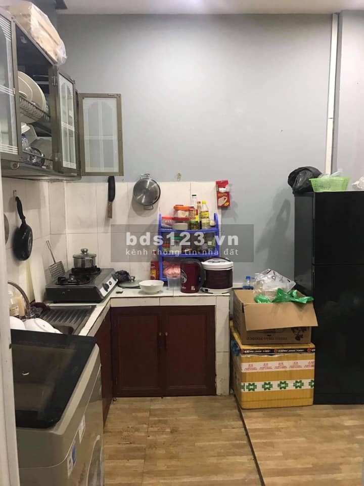 Bán gấp nhà Cổ Nhuế, Bắc Từ Liêm, diện tích 34m2 2 tầng, mặt tiền 4m, sổ chính chủ