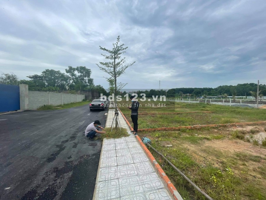 Đất nền thổ cư sổ hồng tiêng mặt tiền hồ Văn Tắng, chiết khấu cao
