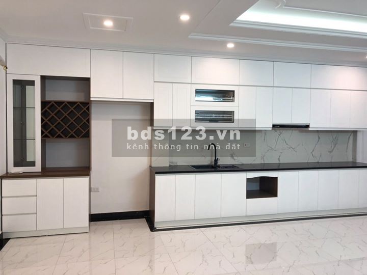 Bán nhà Lương Khánh Thiện dt 50m2 5 tầng đúc mặt tiền 4m giá bán 8.7 tỷ