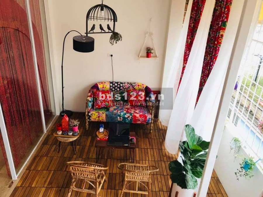 Tôi cần bán nhà Hoàng Quốc Việt, Cầu Giấy, phân lô quân đội ngõ ô tô, 5 tầng, MT 5.2m, chỉ 5.1 tỷ