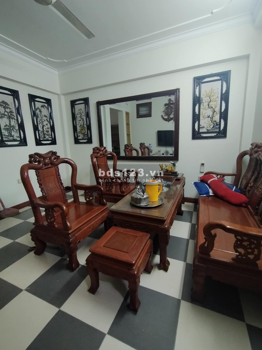Bán nhà gần chợ Cổ Nhuế, giá 3.2 tỷ, 5 tầng, ngõ thông, an sinh đỉnh cao