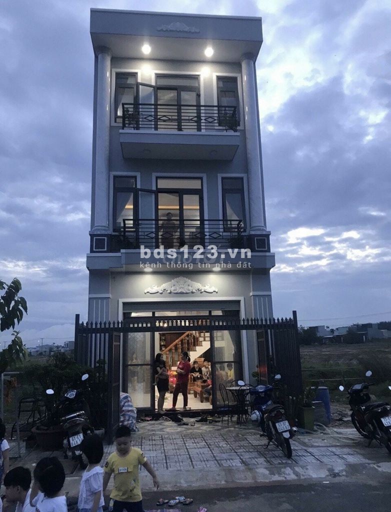 Cần bán đất rộng 71,5m2 full thổ cư khu dân cư Vĩnh Tân, thị xã Tân Uyên