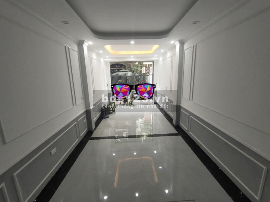 Bán nhà phố Bát khối dt 34m2 5 tầng, kinh doanh. ô tô giá chỉ nhỉnh 2 tỷ, sổ sẵn