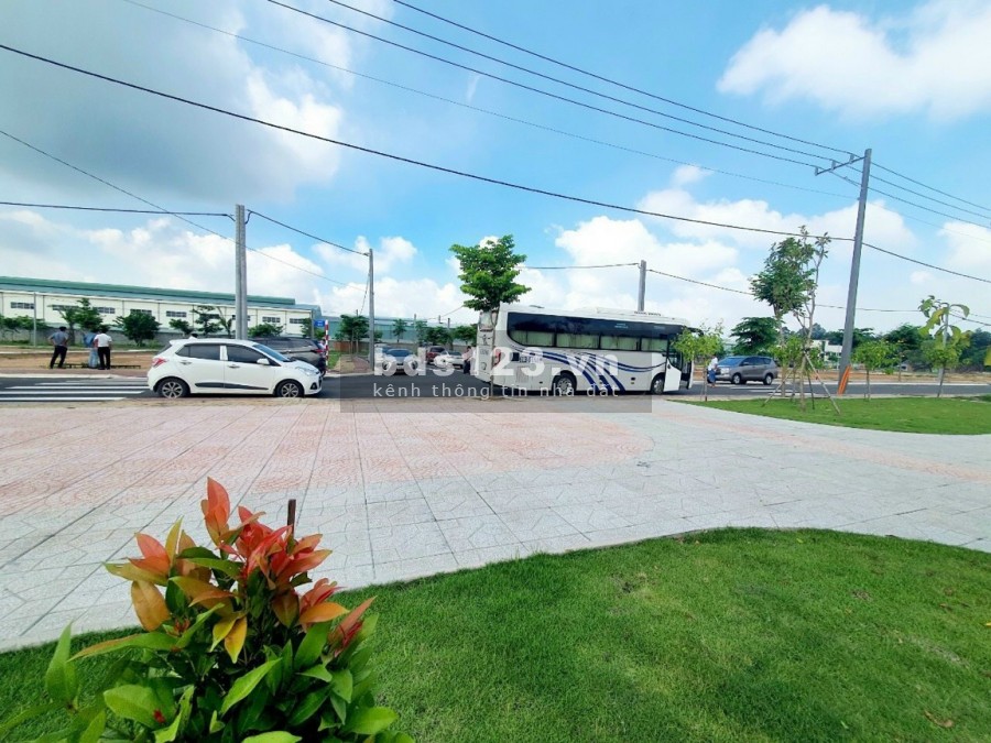 Dịch là cơ hội cho rất nhiều nhà đầu tư khắp nơi, lãi xuất 0% đến khi nhận sổ