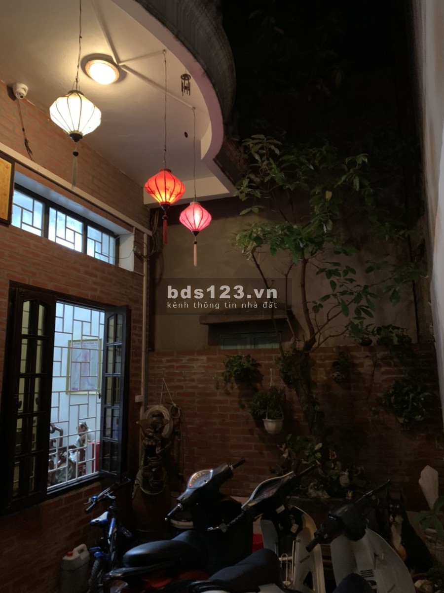 Chính chủ bán nhà diện tích 64,6m2, giá bá 4,5 tỷ trung tâm quận Hai Bà