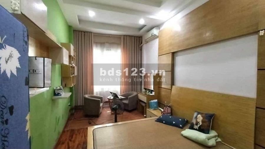 Bán Gấp Nhà 30m × 5 tầng Ngõ 206 Phố Trương Định, ngõ Trước Nhà Rộng 2.5m