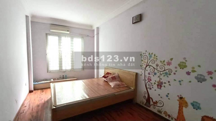 Bán Gấp Nhà 30m × 5 tầng Ngõ 206 Phố Trương Định, ngõ Trước Nhà Rộng 2.5m