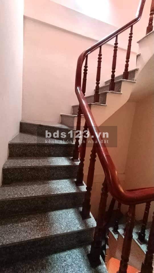 Bán Gấp Nhà 30m × 5 tầng Ngõ 206 Phố Trương Định, ngõ Trước Nhà Rộng 2.5m