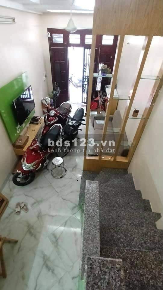 Bán Gấp Nhà 30m × 5 tầng Ngõ 206 Phố Trương Định, ngõ Trước Nhà Rộng 2.5m